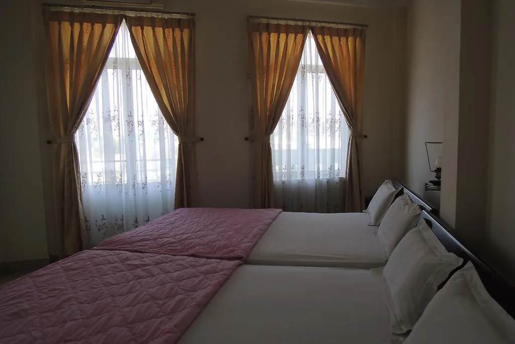 Tuan Thuy Hotel Nha Trang 2*,  Vietnam